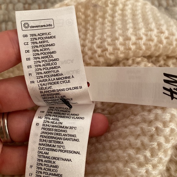 Cream Knit Long Neck Warmer Brand New - Picture 4 of 5